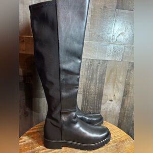Black Knee-High Women's Boots